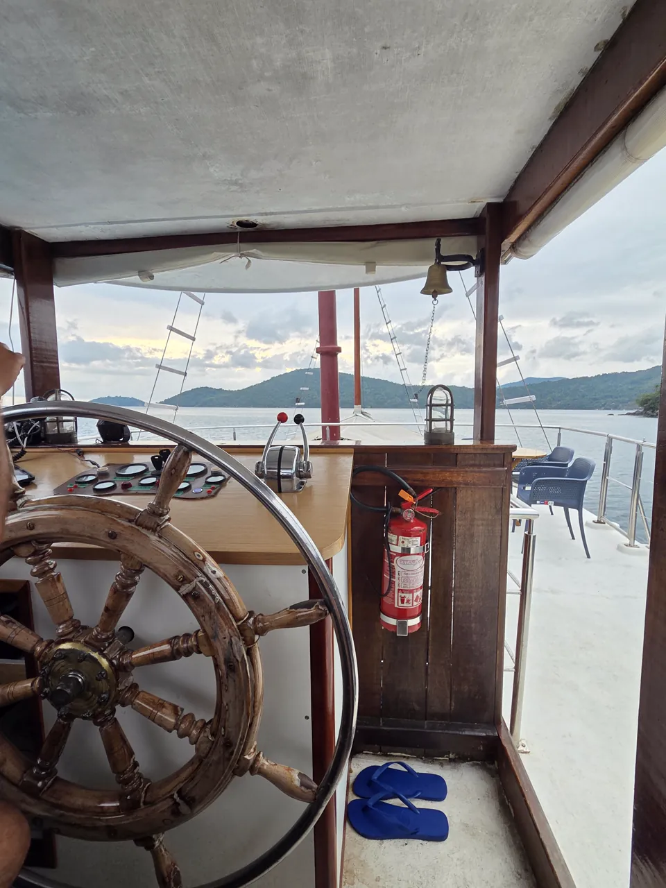 Momento a bordo de uma expedição do Albatroz pela Costa Verde — registro 5